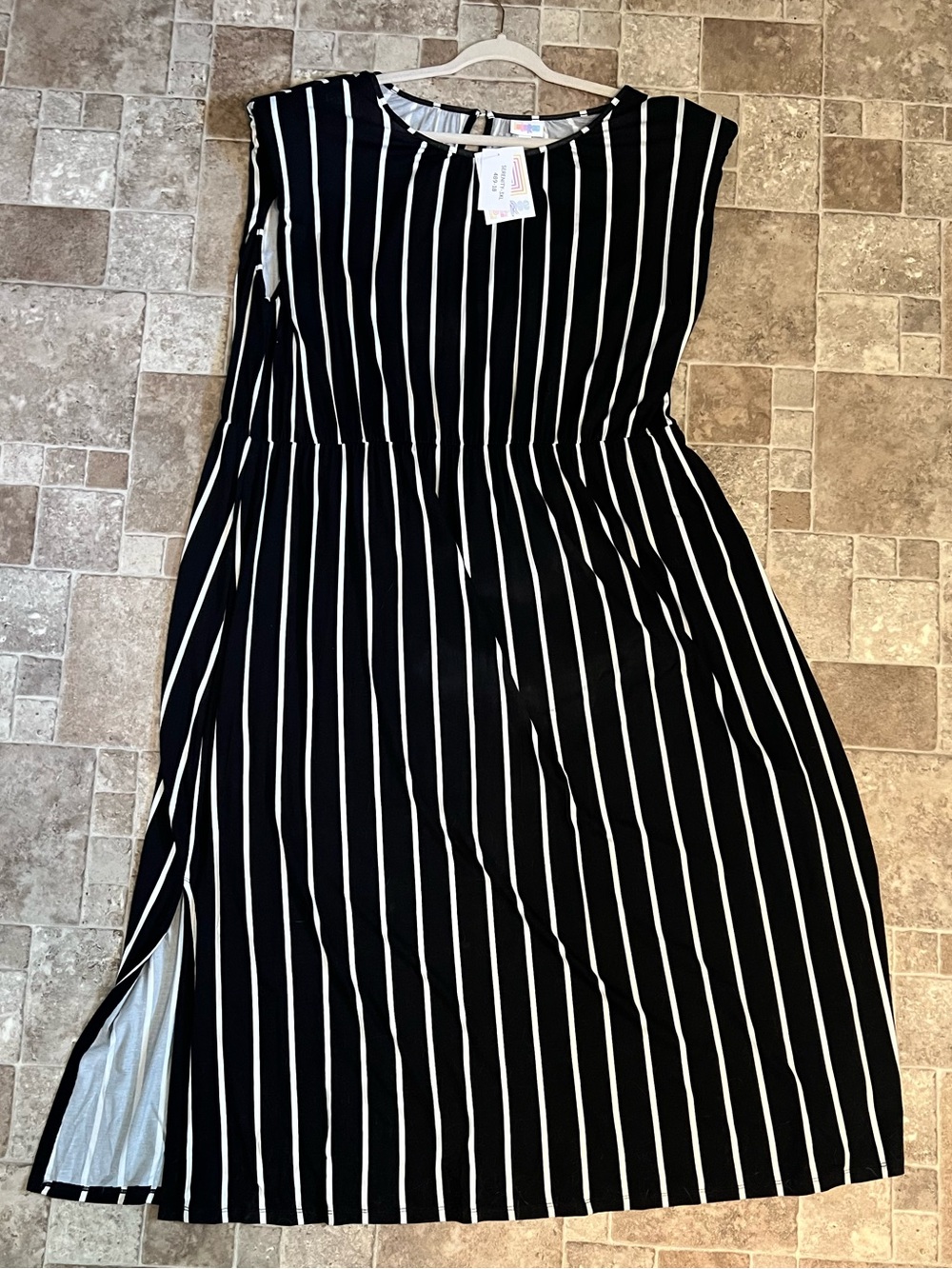 NWT 3X LuLaRoe Black and White Serenity Maxi Dress